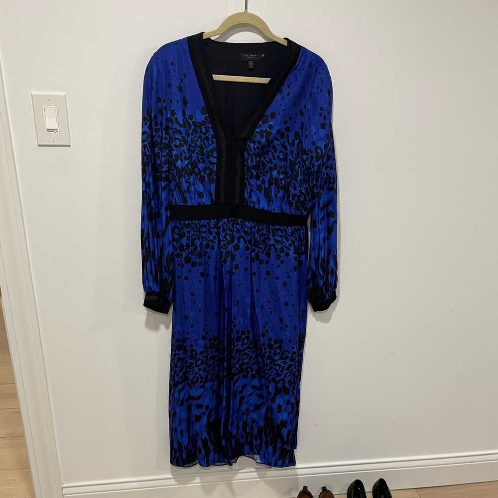 Blue Printed V-Neck Midi Dress TED BAKER MARYEMA 12 Large - Picture 9 of 12